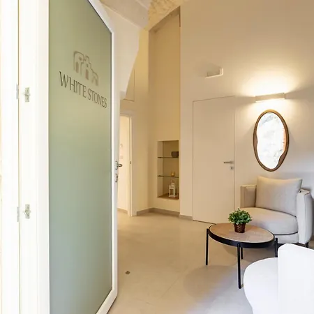 Guesthost - White Stones דירה מטרה